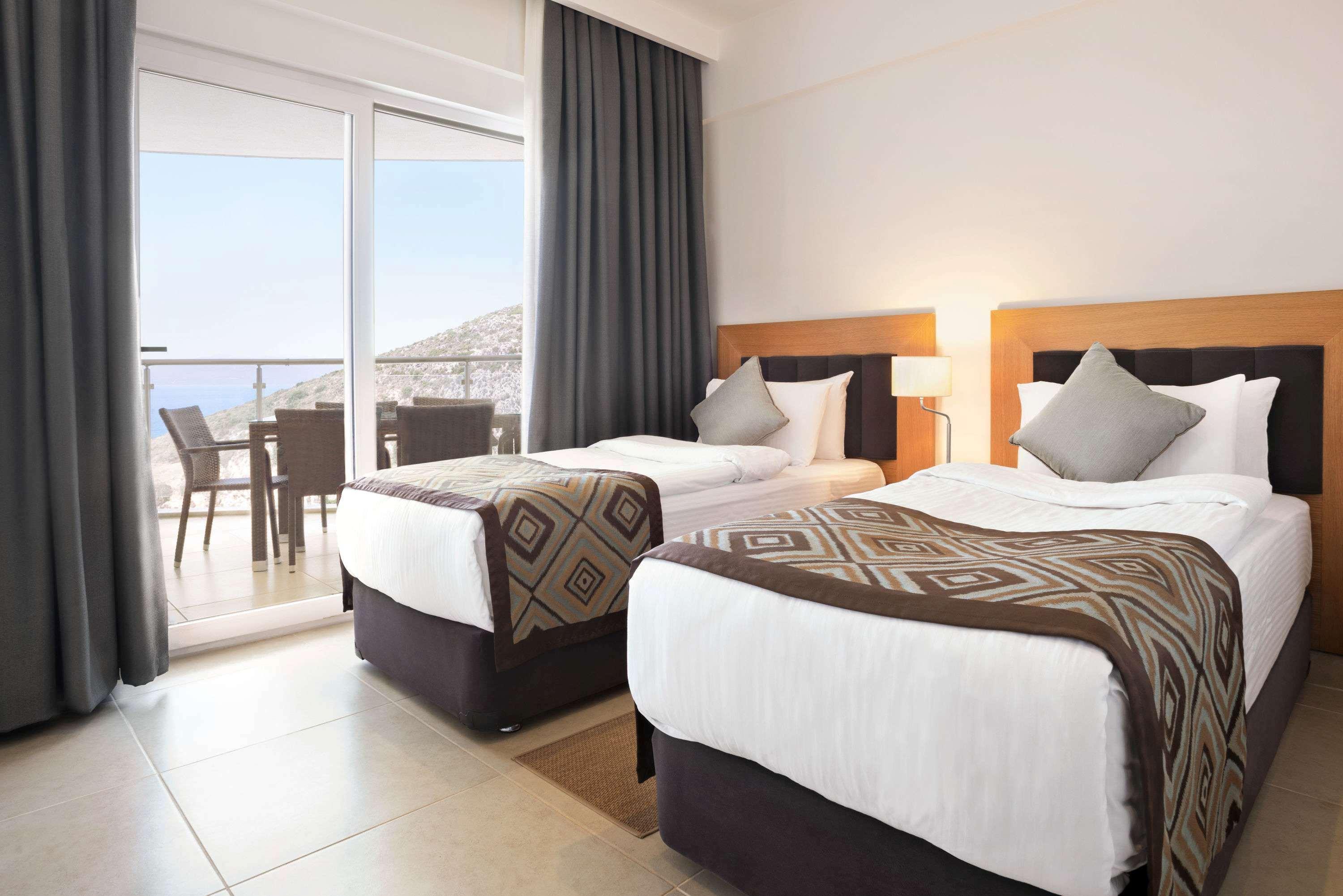 Ramada Hotel & Suites By Wyndham Kusadası Exteriér fotografie