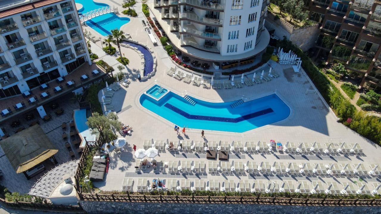 Ramada Hotel & Suites By Wyndham Kusadası Exteriér fotografie