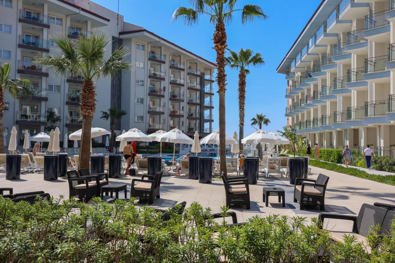 Ramada Hotel & Suites By Wyndham Kusadası Exteriér fotografie