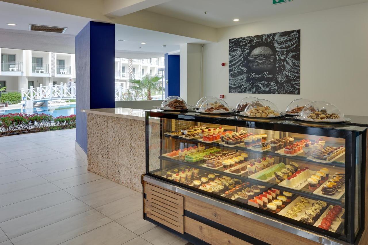 Ramada Hotel & Suites By Wyndham Kusadası Exteriér fotografie