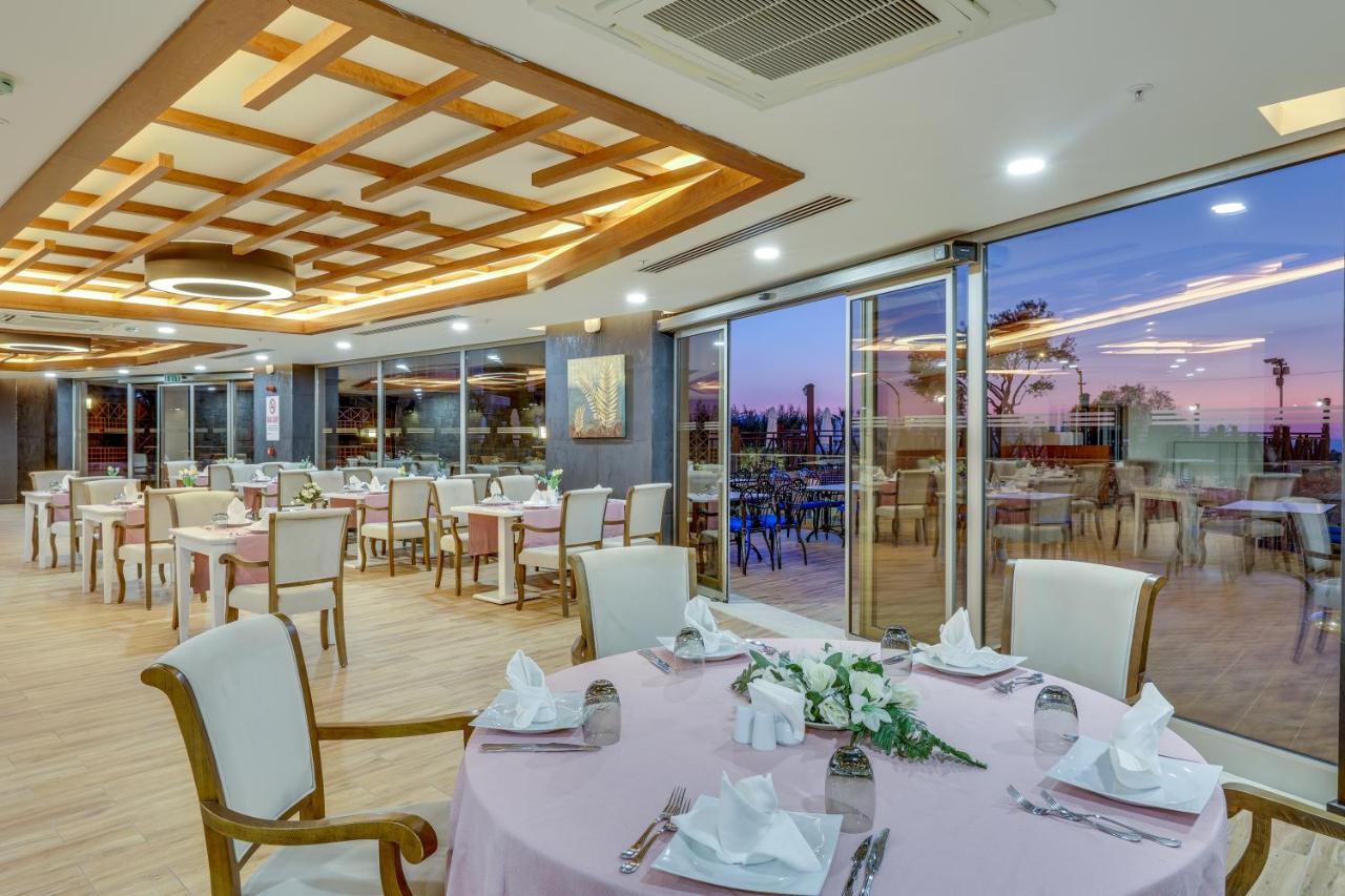 Ramada Hotel & Suites By Wyndham Kusadası Exteriér fotografie